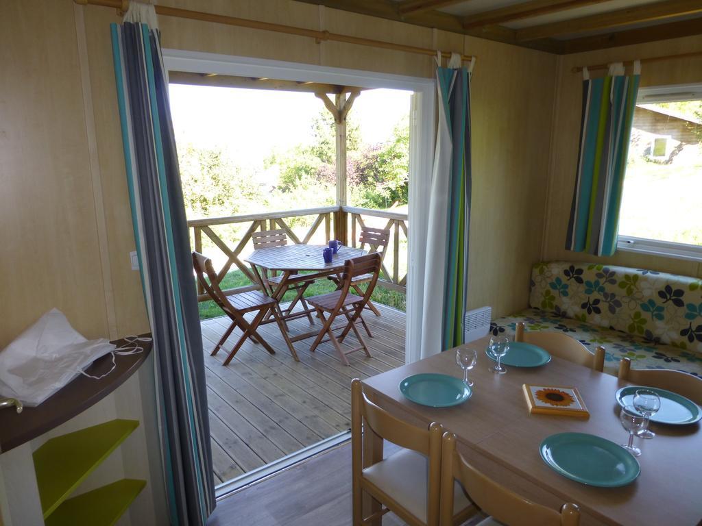 Camping Bleu Soleil Rouffignac Saint-Cernin Zimmer foto