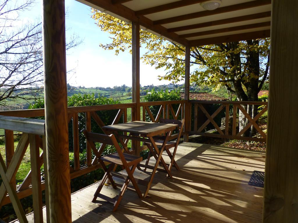 Camping Bleu Soleil Rouffignac Saint-Cernin Exterior foto