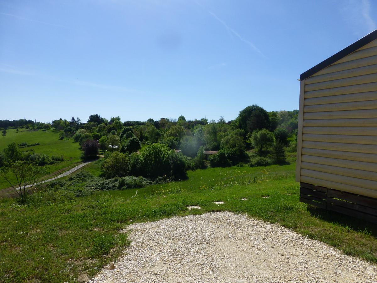 Camping Bleu Soleil Rouffignac Saint-Cernin Exterior foto